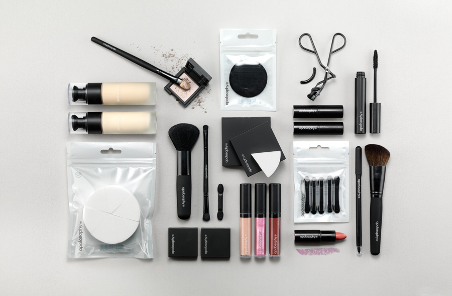 Logotype and packaging designed by BVD for Swedish cosmetic brand Apolosophy