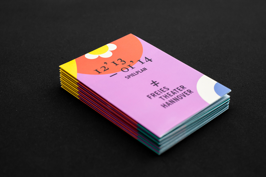 Programme with bright illustrative detail for Freies Theater Hannover by Bureau Hardy Seiler