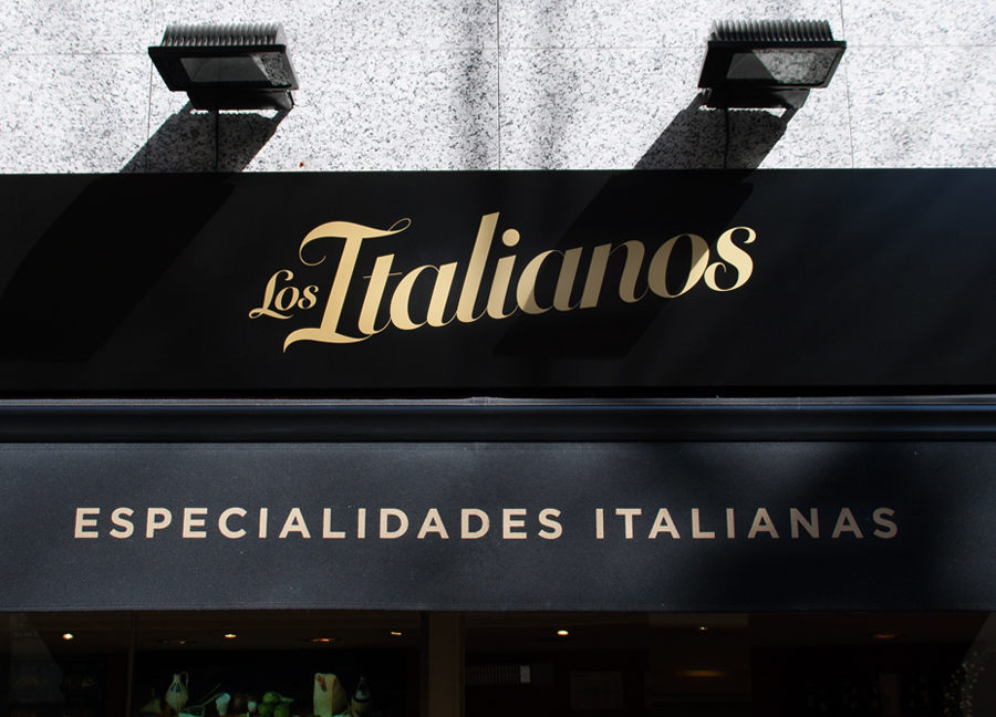 Logo and signage designed by Huaman for Barcelona based traditional Italian food producer Los Italianos