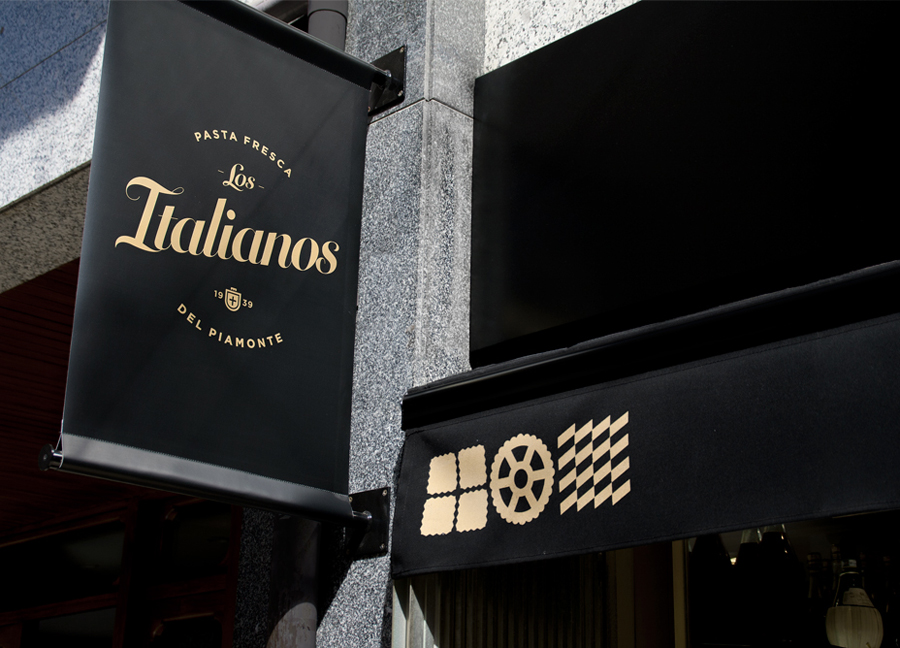 Logo and signage designed by Huaman for Barcelona based traditional Italian food producer Los Italianos