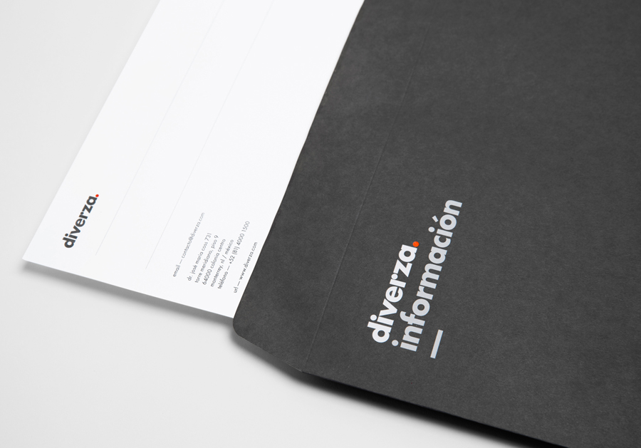 Logo, headed paper and envelope for Mexican on-line, electronic invoicing service provider Diverza designed by Face Creative