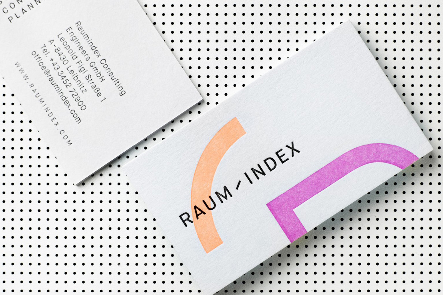 Brand identity and business cards by Graz and Wien-based Moodley for Austrian shop design studio Raumindex