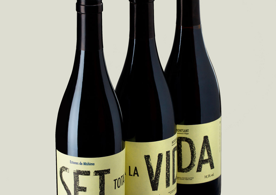 Wine labels for Estones de Mishima designed by Barcelona based graphic design studio Folch