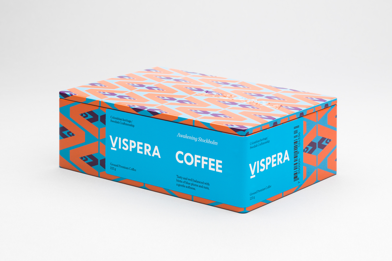 Packaging created by Stockholm Design Lab for Víspera Coffee, a range of 100% Arabica beans sourced from the high altitude plantations of Columbia.