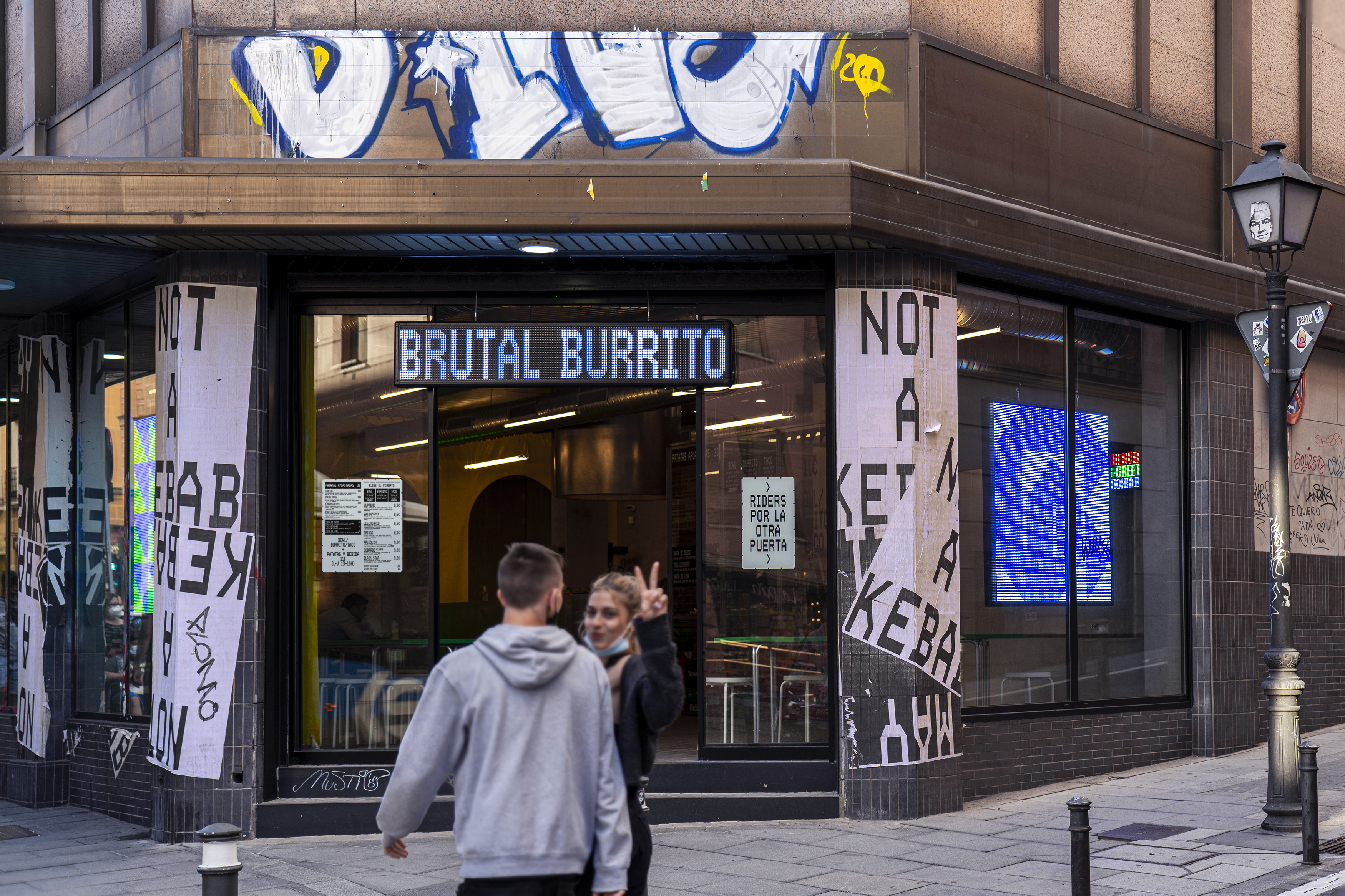 New brand identity for the Madrid-based burritos and fast food business Brutal Burrito by Tres Tipos Gráficos
