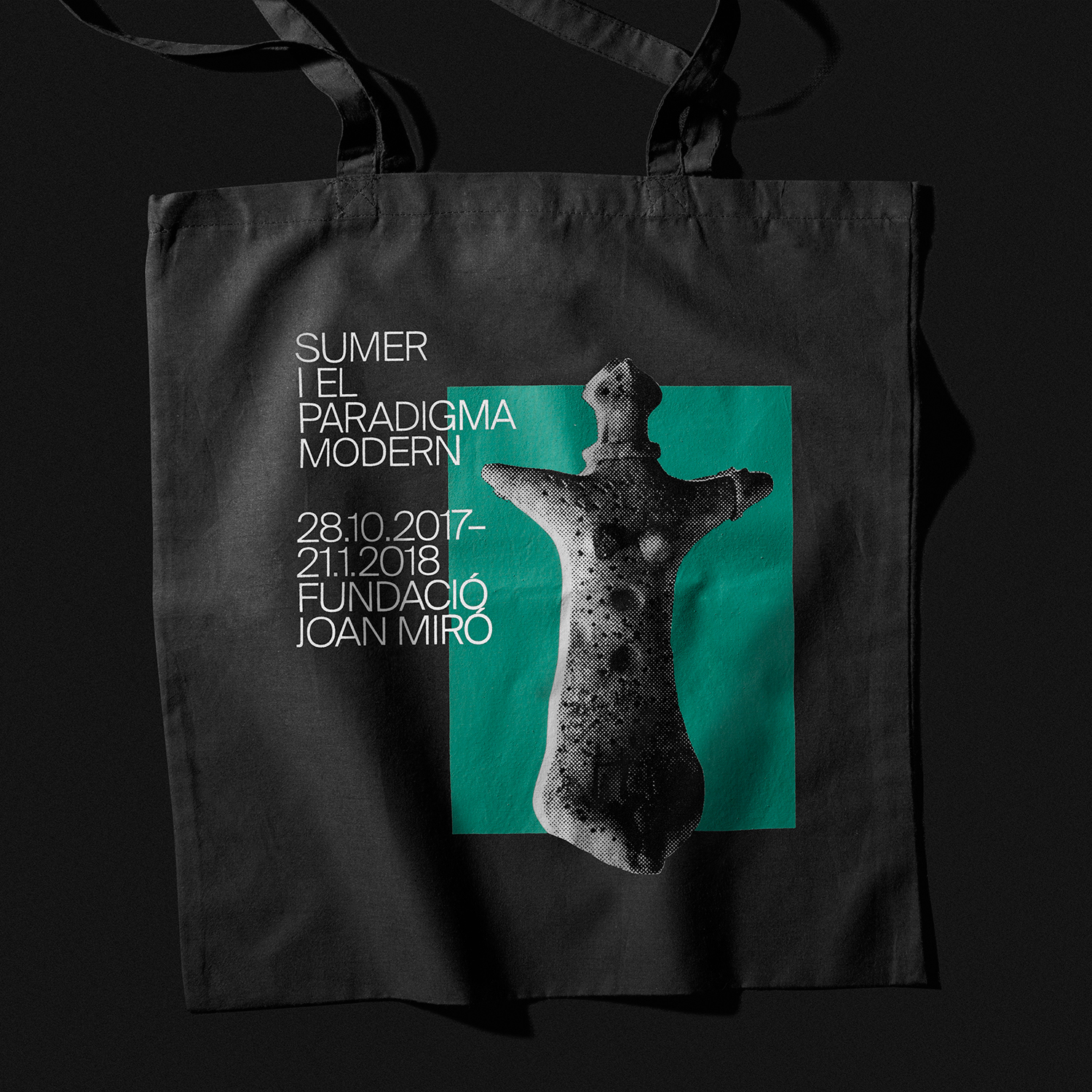 Graphic identity and tote bag by Clase bcn for exhibition Sumer And The Modern Paradigm