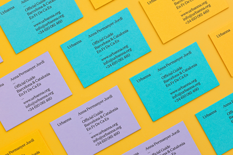 Business cards with coloured paper detail by Forma & Co for Barcelona tourist business Urbanna