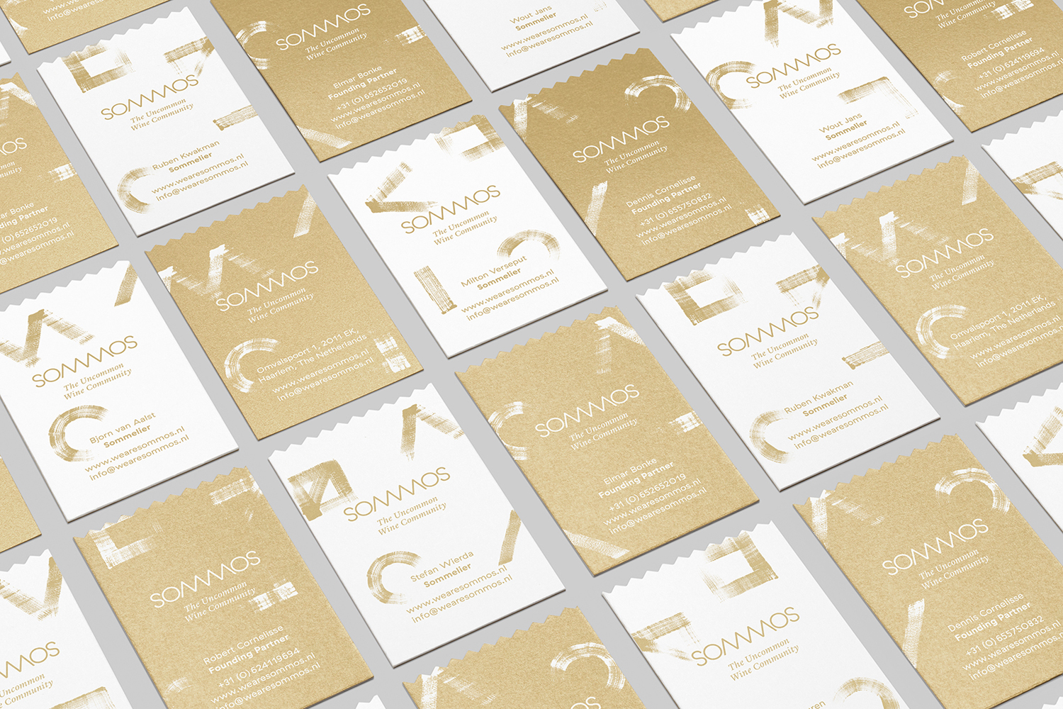 Branding and business cards with gold ink detail by Mucho for Dutch online wine subscription service Sommos