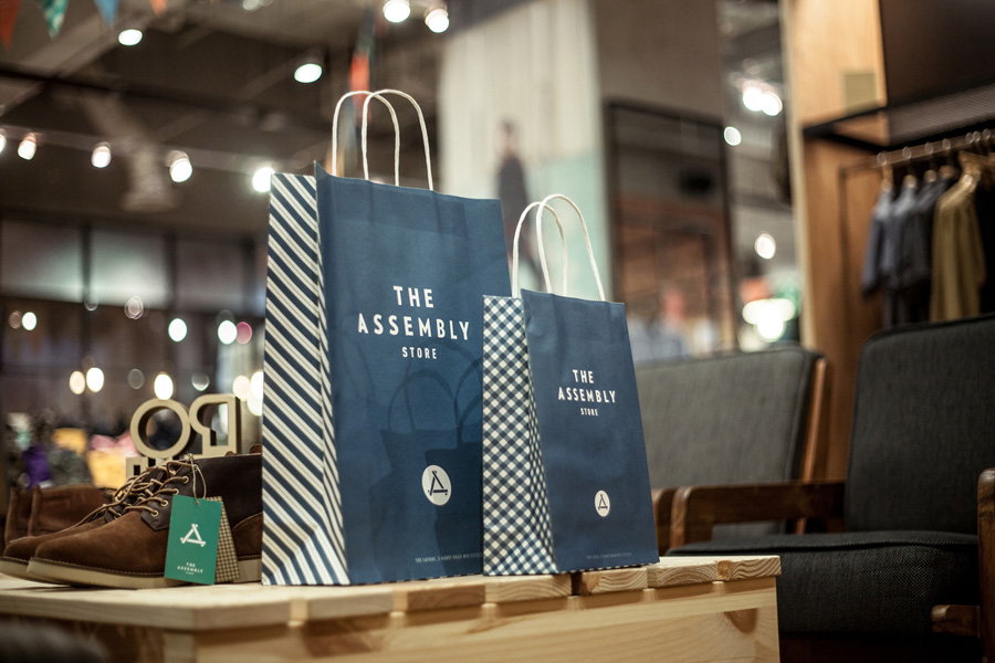 Branded shopping bags by Bravo for Singapore based men's retail store and coffee shop The Assembly