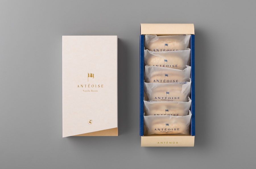 Packaging for Anténor's luxury Caramel Almond and Vanilla Raisen confectionery range Antéoise designed by UMA