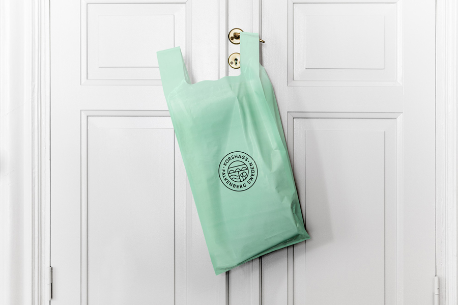 Visual identity and shopping bag design for Korshags by Kurppa Hosk