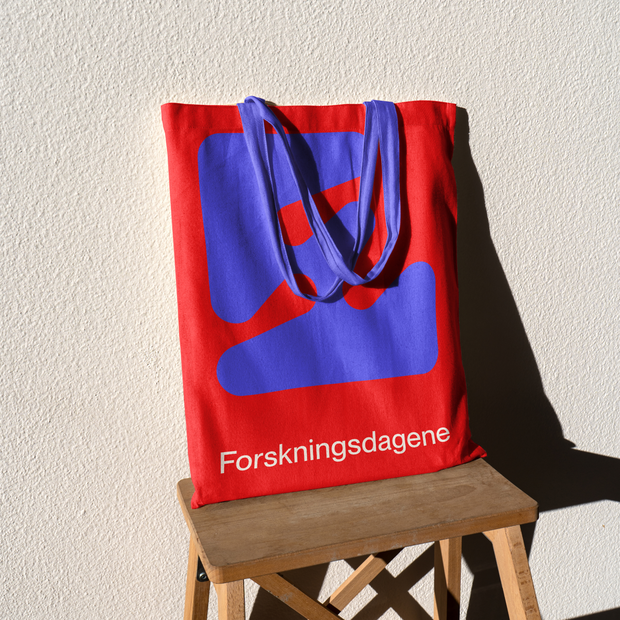 Generative logo and tote bag design by ANTI for The Norwegian Research Council