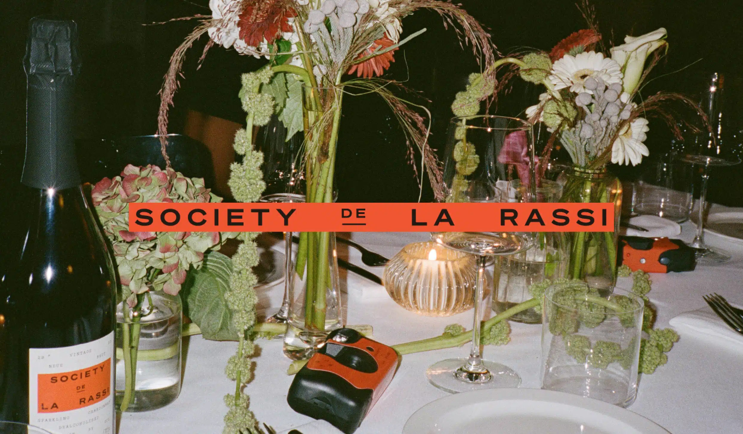 Logotype, art direction and packaging for alcohol-free champaign brand Society De La Rassi designed by Blurr Bureau